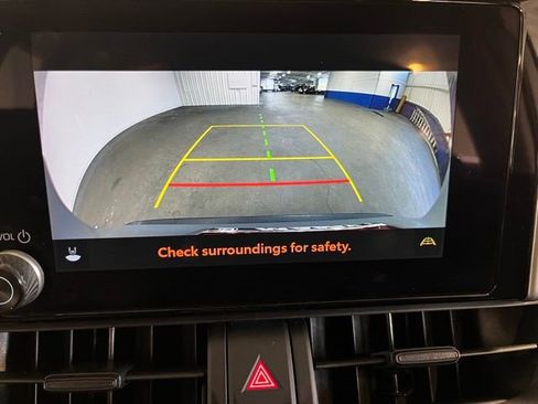 Used 2023 Toyota RAV4 XLE FWD image 28