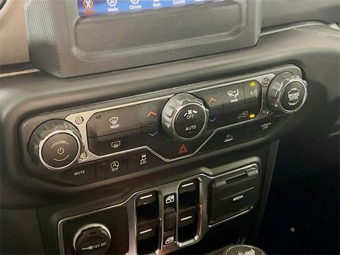 Used 2021 Jeep Wrangler Unlimited Sport image 15