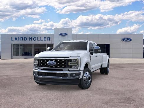 New 2026 Ford F450 King Ranch w/ Chrome Package AWD/4WD image 2