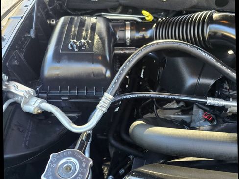 Used 2013 RAM 1500 Laramie w/ Convenience Group image 13