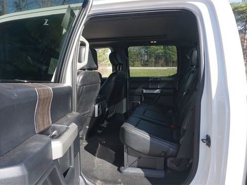 Used 2021 Ford F250 Lariat image 16