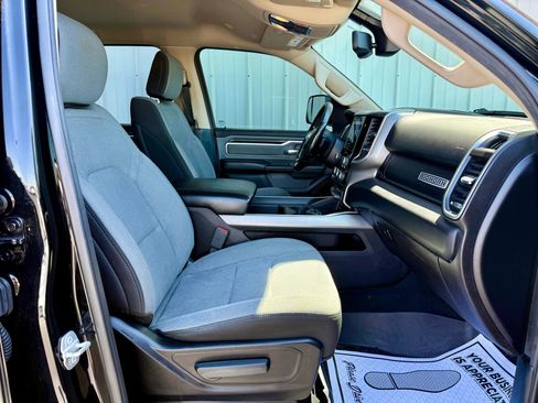 Used 2019 RAM 1500 Big Horn AWD/4WD image 33