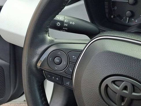 Used 2023 Toyota Corolla SE w/ SE Premium Package FWD image 21