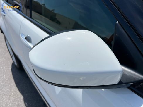 Used 2016 Land Rover Range Rover Evoque HSE image 19