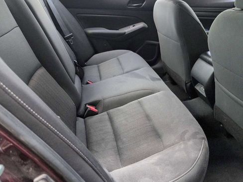 Used 2024 Nissan Altima 2.5 SV FWD image 20