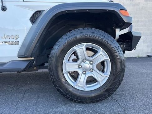 Used 2021 Jeep Wrangler Unlimited Sport image 23