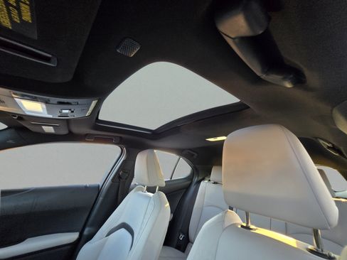 Used 2019 Lexus UX 200 w/ Accessory Package 2 FWD image 12