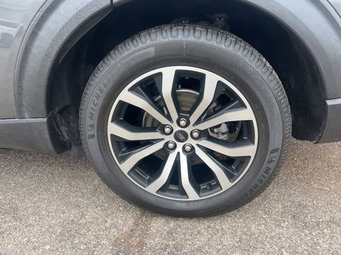 Used 2020 Ford Explorer ST w/ Premium Technology Package image 8