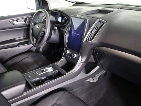 Used 2022 Ford Edge SE image 24