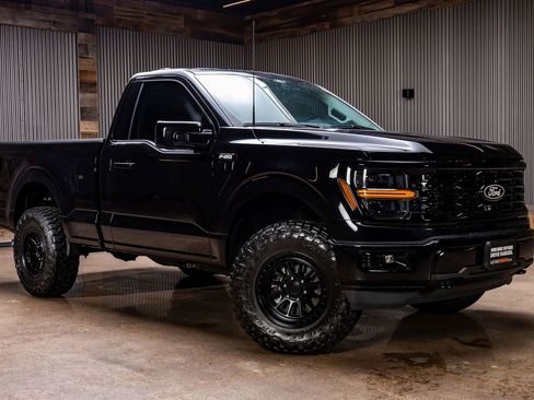 Used 2025 Ford F150 XL w/ Equipment Group 103A High image 1