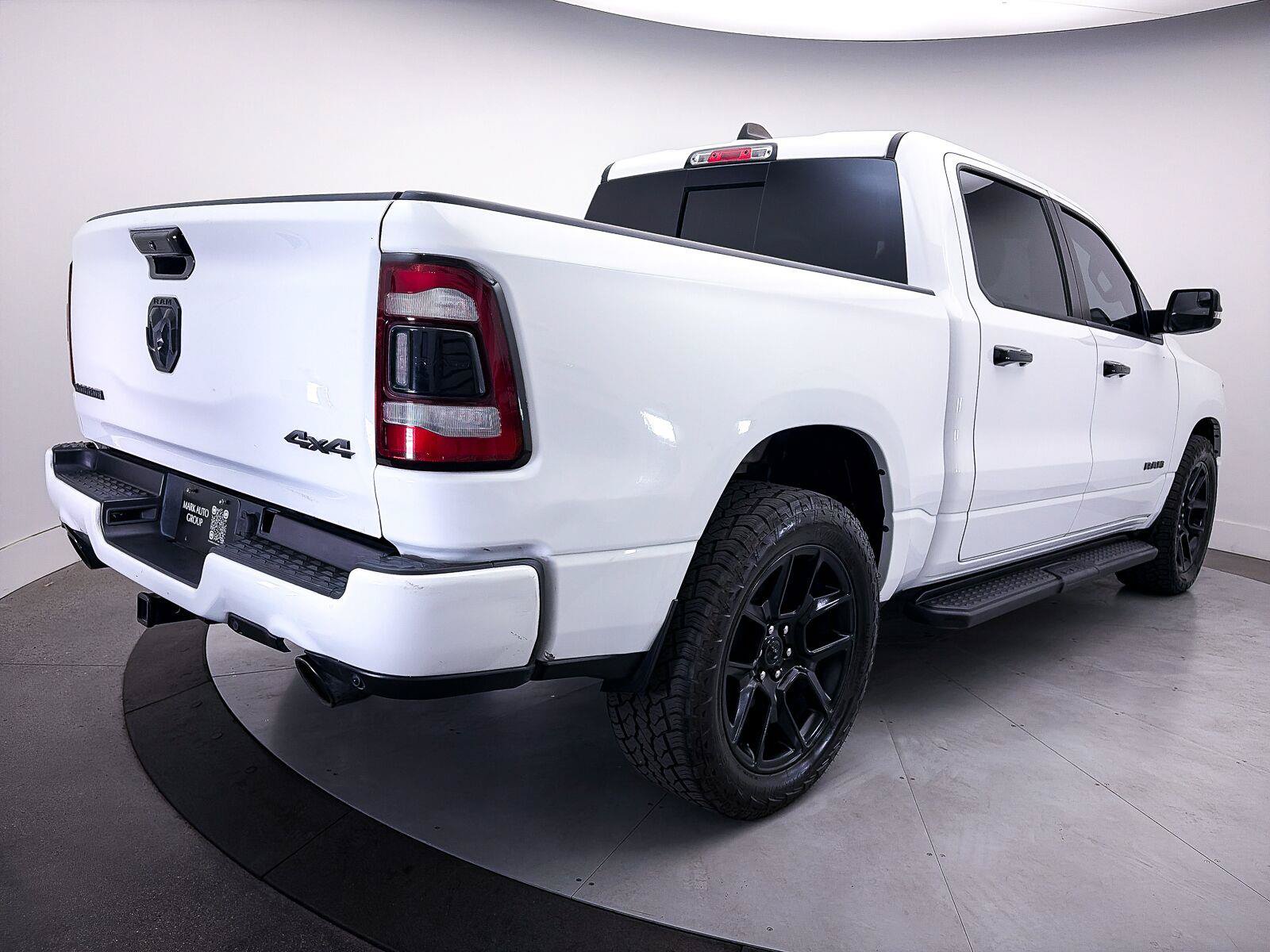 Used 2023 RAM 1500 Laramie AWD/4WD image 14