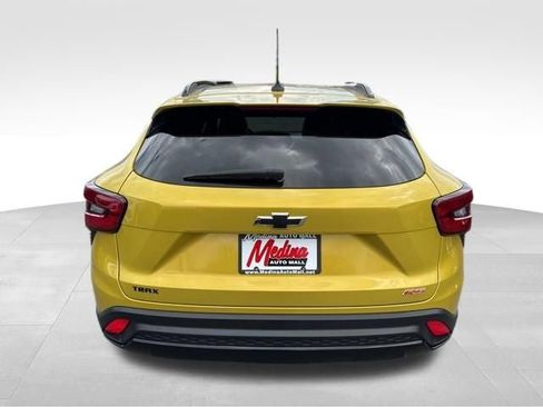 Used 2024 Chevrolet Trax RS w/ Driver Confidence Package FWD image 6