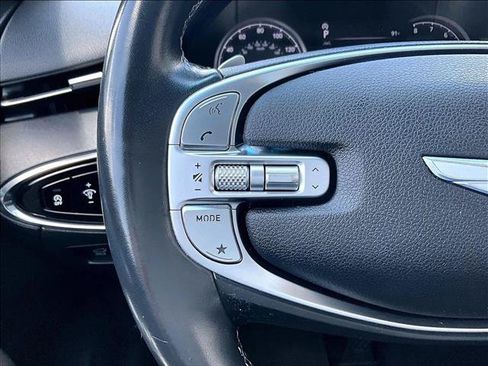 Used 2022 Genesis GV70 2.5T AWD/4WD image 18