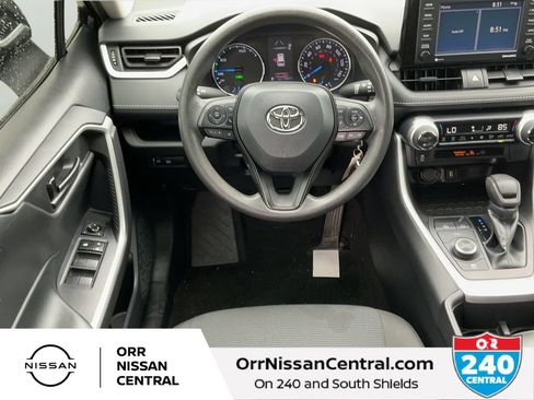 Used 2022 Toyota RAV4 LE AWD/4WD image 14