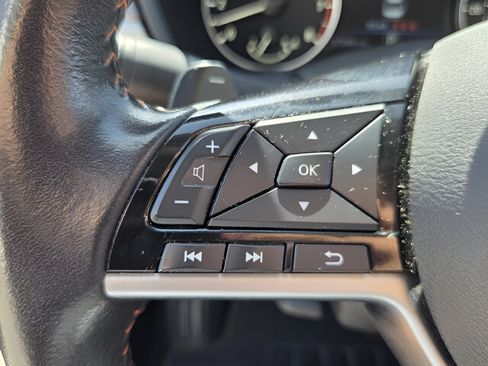 Used 2024 Nissan Altima 2.5 SR FWD image 24