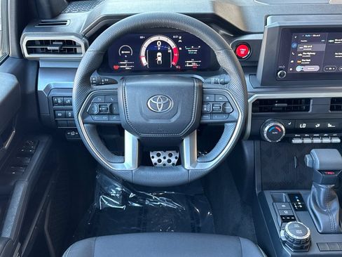 Used 2025 Toyota Tacoma TRD Sport AWD/4WD image 16