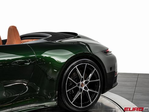 Used 2026 Porsche 911 Carrera 4 GTS image 17