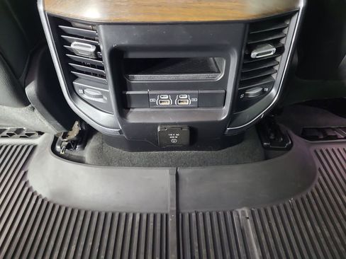 Used 2022 RAM 1500 Laramie image 17