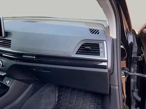 Used 2020 Audi Q5 Premium Plus AWD/4WD image 16