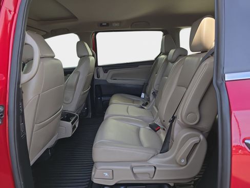 Certified 2023 Honda Odyssey EX-L image 15