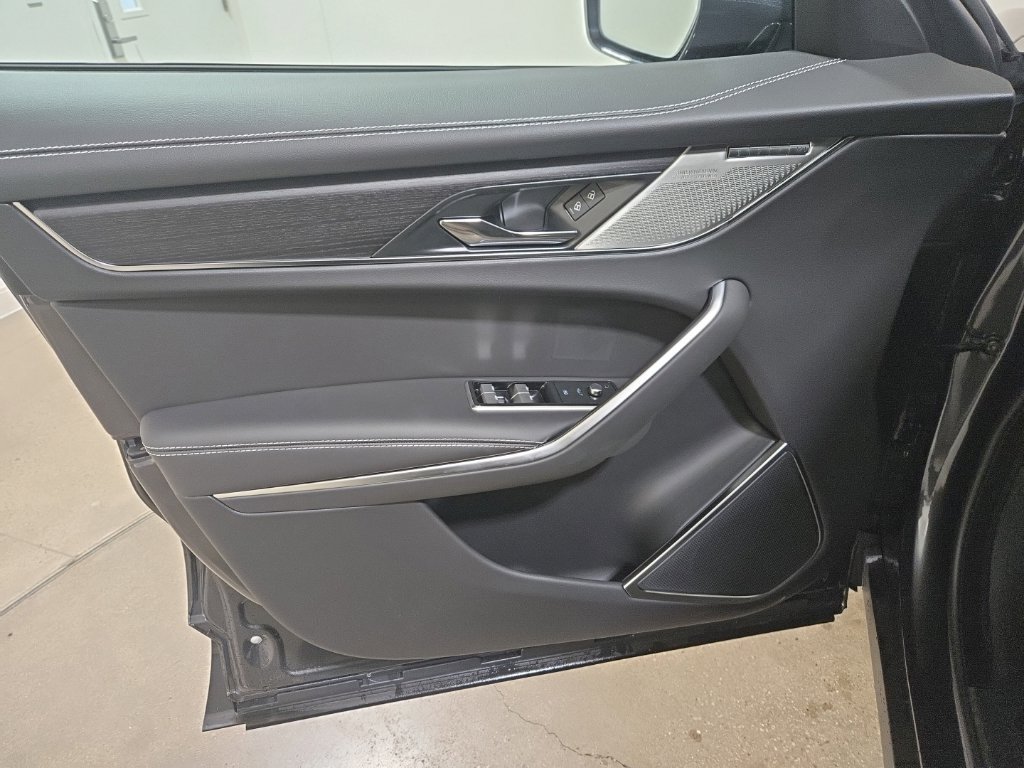 New 2026 Jaguar F-PACE R-Dynamic S AWD/4WD image 24