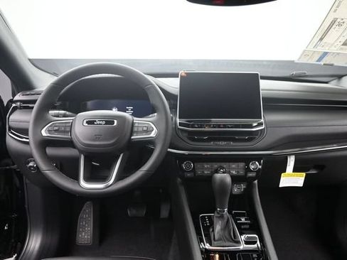 New 2026 Jeep Compass Limited w/ Sun, Sound & Navigation Group AWD/4WD image 25