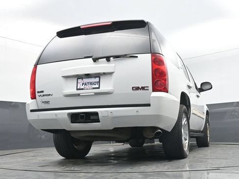 Used 2011 GMC Yukon SLT w/ Regional Value Package RWD image 44