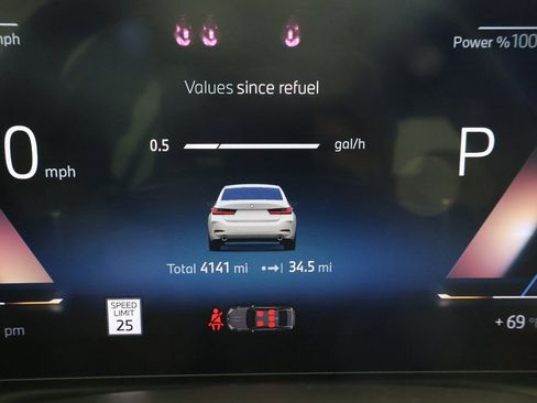 Certified 2025 BMW 330i Sedan w/ Premium Package RWD image 17