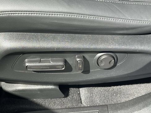 Used 2023 Honda CR-V EX-L image 16