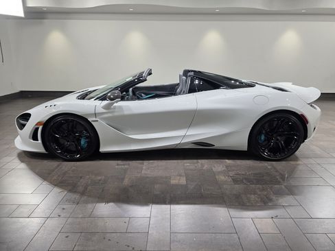 New 2027 McLaren 750S Spider RWD image 3