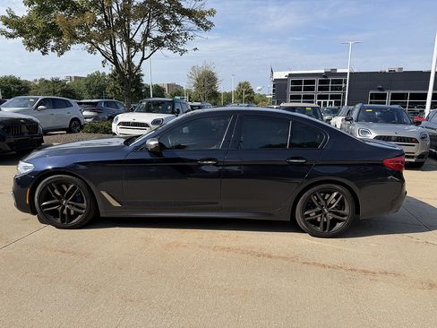 Used 2018 BMW M550i xDrive AWD/4WD image 2