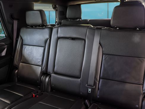 Used 2024 Chevrolet Tahoe LT AWD/4WD image 39