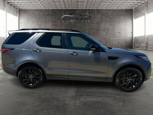 Used 2018 Land Rover Discovery HSE AWD/4WD image 2