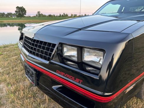 Used 1988 Chevrolet Monte Carlo SS RWD image 22