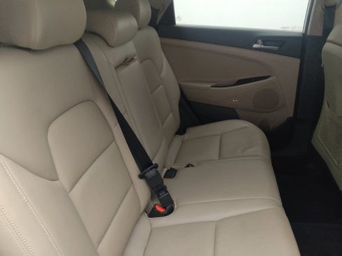 Used 2018 Hyundai Tucson Limited FWD image 19