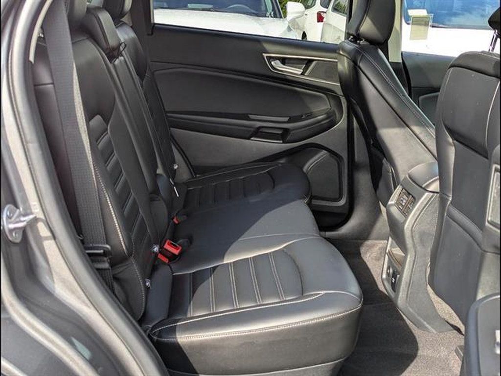 Used 2022 Ford Edge SEL w/ Convenience Package AWD/4WD image 28