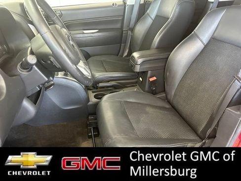 Used 2016 Jeep Compass Latitude AWD/4WD image 13