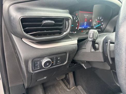 Used 2020 Ford Explorer XLT w/ Equipment Group 202A RWD image 23