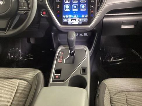 Used 2024 Subaru Crosstrek 2.0i Premium AWD/4WD image 18