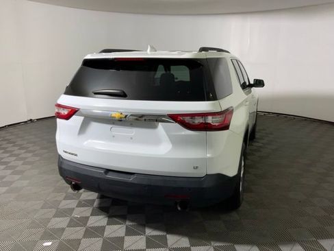 Used 2020 Chevrolet Traverse LT FWD image 7