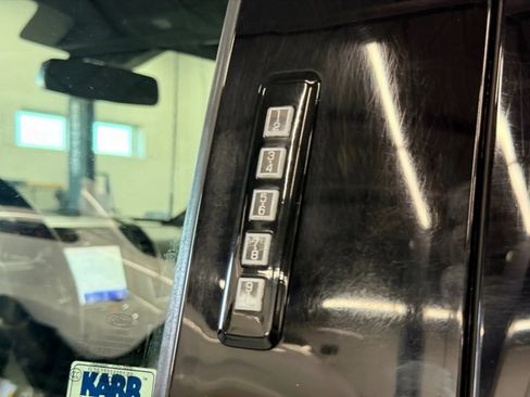 Used 2019 Ford F150 XLT w/ Equipment Group 302A Luxury AWD/4WD image 25
