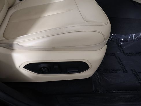 Used 2021 Jeep Grand Cherokee L Limited AWD/4WD image 36