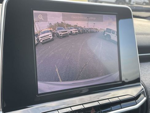 New 2026 Jeep Compass Latitude image 3