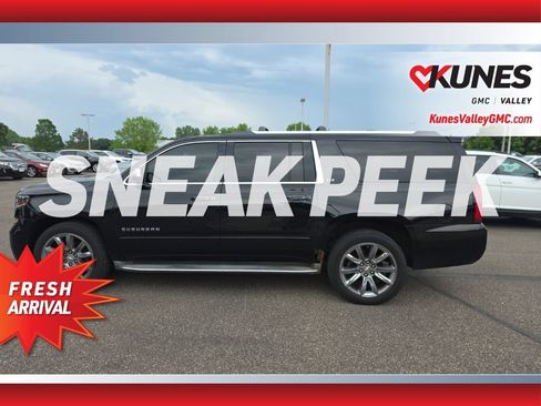 Used 2015 Chevrolet Suburban LTZ AWD/4WD image 9