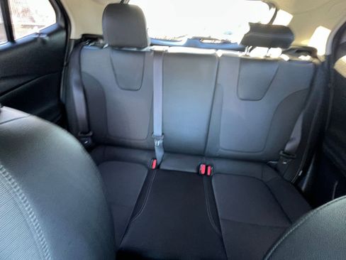 Used 2025 Buick Encore GX Preferred image 36