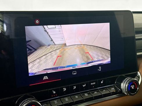 Used 2024 GMC Canyon AT4 w/ Canyon Safety Plus Package image 16