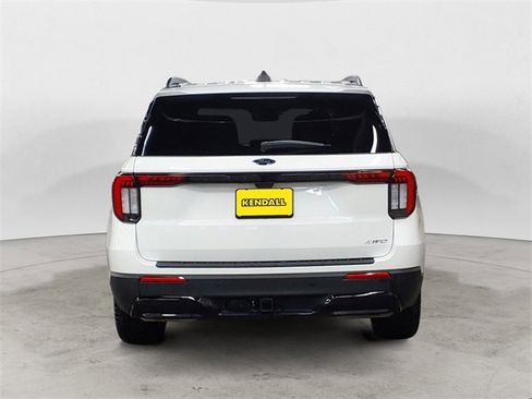 Used 2025 Ford Explorer ST-Line w/ Premium Package image 4
