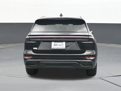 Used 2024 Lincoln Nautilus Reserve w/ Equipment Group 202A AWD/4WD image 10