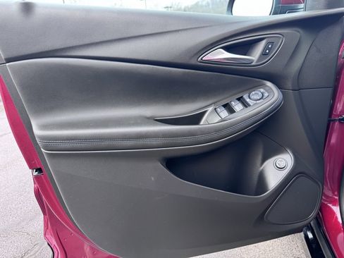 Used 2025 Buick Encore GX Sport Touring image 23