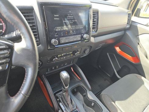 Used 2022 Nissan Frontier PRO-4X AWD/4WD image 30
